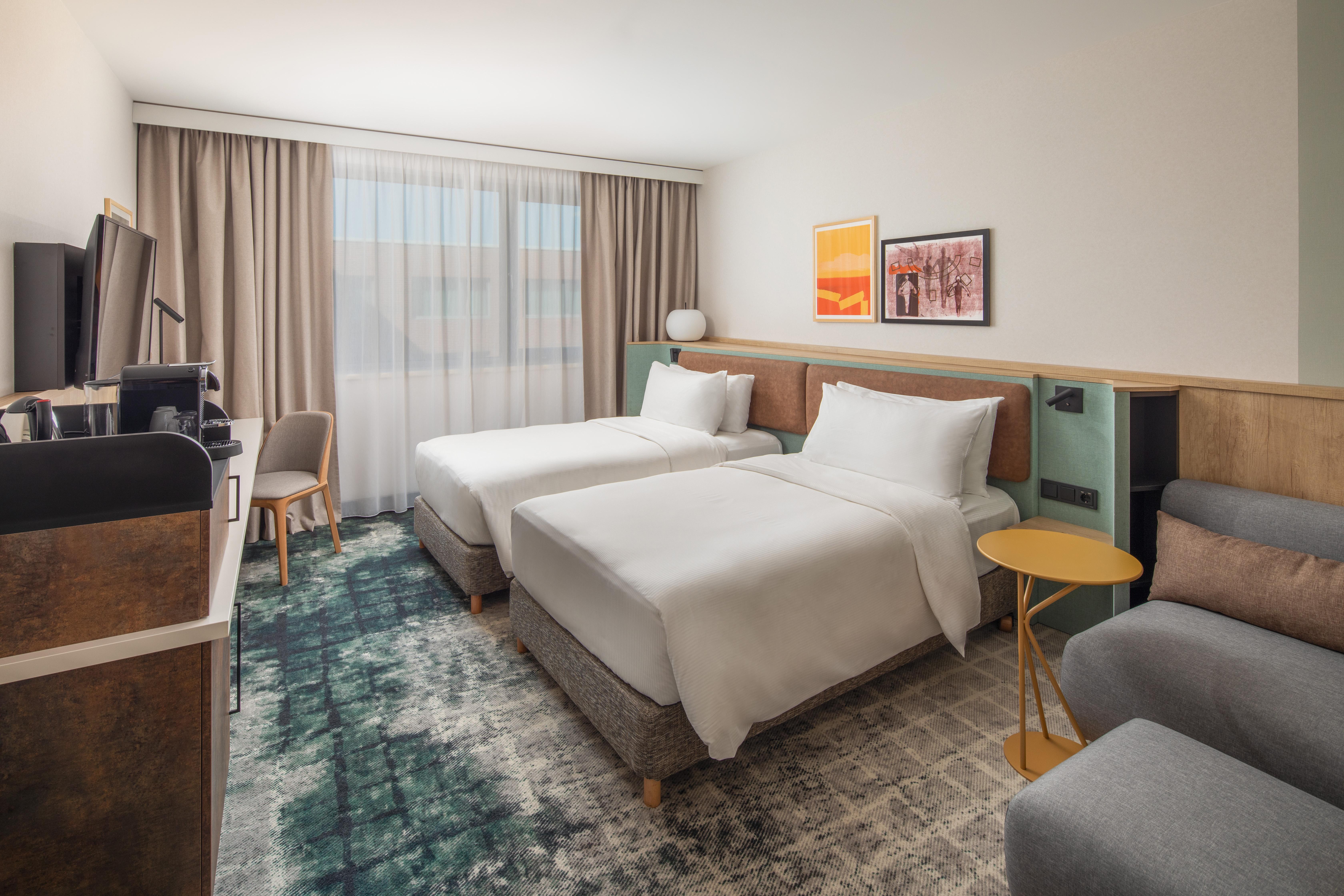 Crowne Plaza By Ihg Hotel